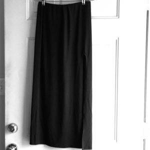 Black comfy skirt